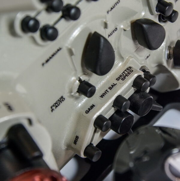 AX1/Z150-4K - Image 2